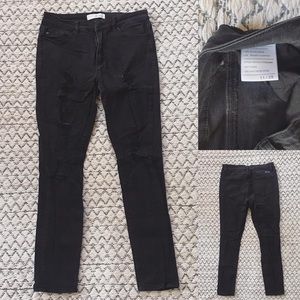 Size 29 kancan jeans